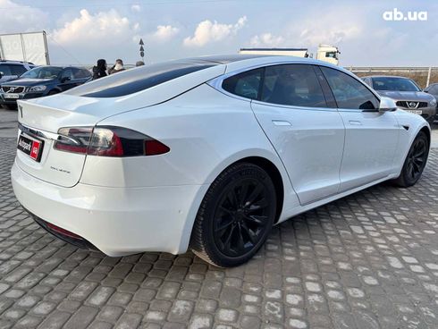 Tesla Model S 2019 белый - фото 7