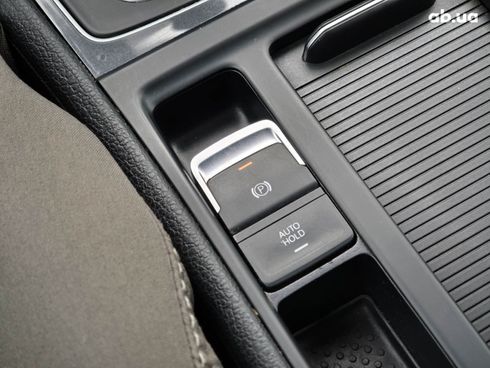 Volkswagen Golf 2019 белый - фото 93