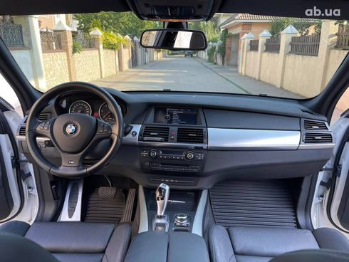 BMW X5 2010 белый - фото 12