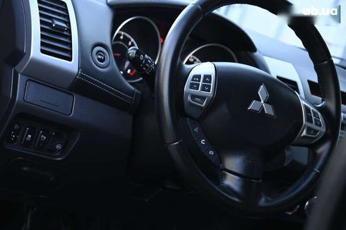 Mitsubishi Outlander 2010 - фото 18