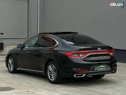 Hyundai Grandeur 2017 - фото 9