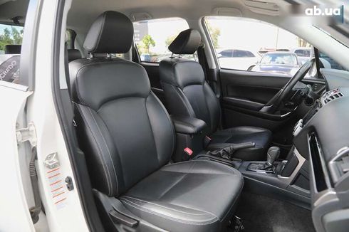 Subaru Forester 2018 - фото 11