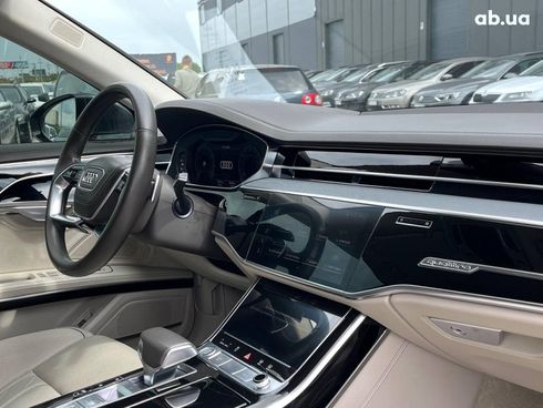 Audi A8 2018 черный - фото 40