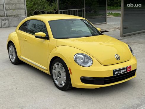 Volkswagen Beetle 2012 желтый - фото 2