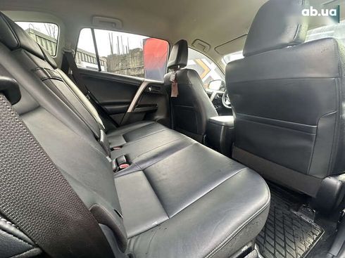 Toyota RAV4 2017 - фото 10