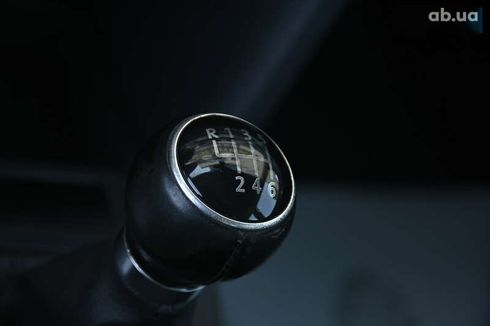 Volkswagen Touran 2007 - фото 22