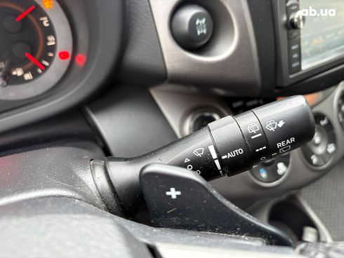 Toyota RAV4 2012 серый - фото 22