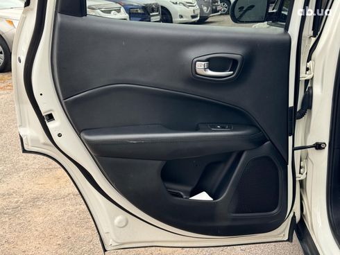 Jeep Compass 2019 белый - фото 18