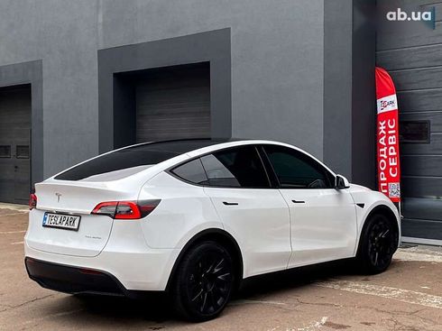 Tesla Model Y 2023 - фото 10