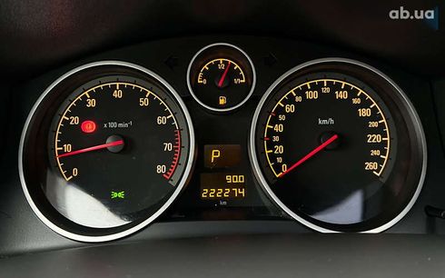Opel Astra 2010 - фото 14