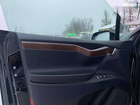 Tesla Model X 2020 - фото 23