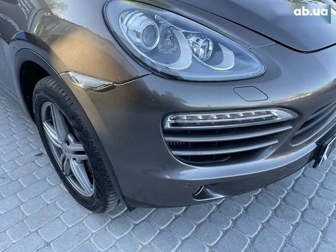 Porsche Cayenne 2012 - фото 30