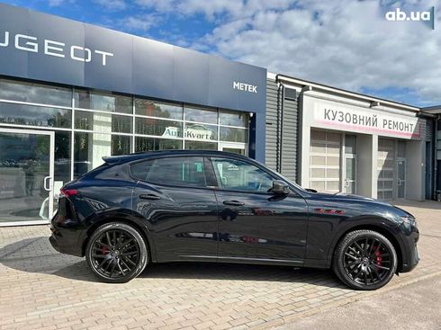 Maserati Levante 2022 - фото 12