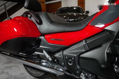 Honda GL 1800 Gold Wing 2012 - фото 11