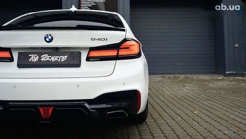 BMW 5 серия 2018 - фото 19