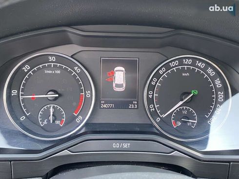 Skoda Superb 2015 - фото 12
