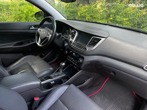 Hyundai Tucson 2018 черный - фото 26