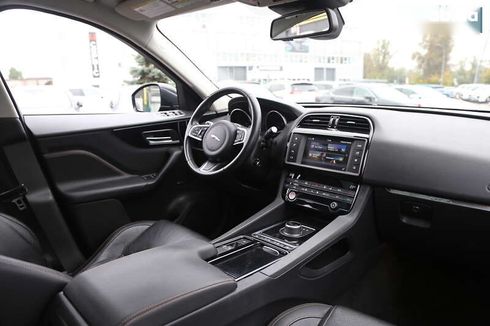 Jaguar F-Pace 2017 - фото 15
