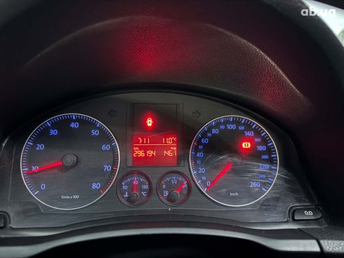 Volkswagen Golf 2007 красный - фото 15