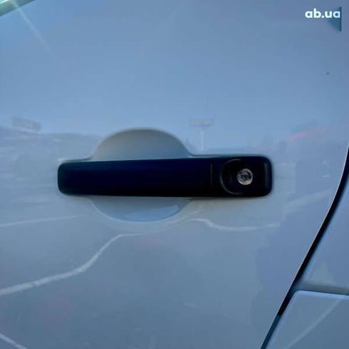 Renault Trafic 2021 - фото 16