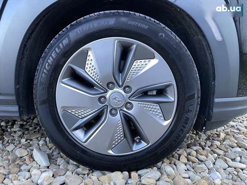 Hyundai Kona Electric 2021 - фото 25