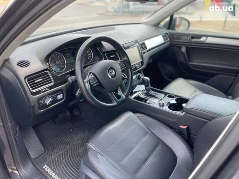 Volkswagen Touareg 2012 - фото 30