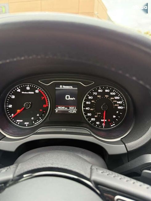 Audi A3 2020 - фото 26