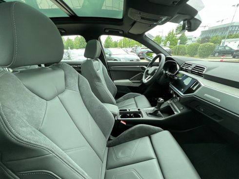 Audi Q3 2022 - фото 4