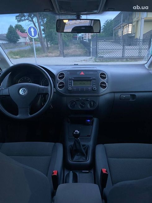 Volkswagen Golf 2005 серебристый - фото 15