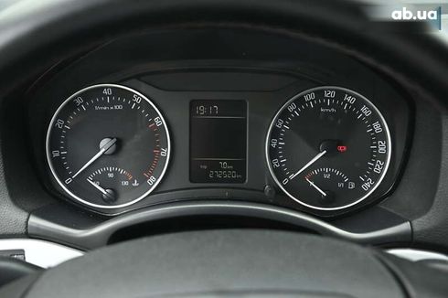 Skoda Octavia 2010 - фото 22