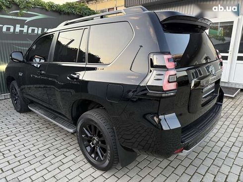 Toyota Land Cruiser Prado 2021 - фото 17