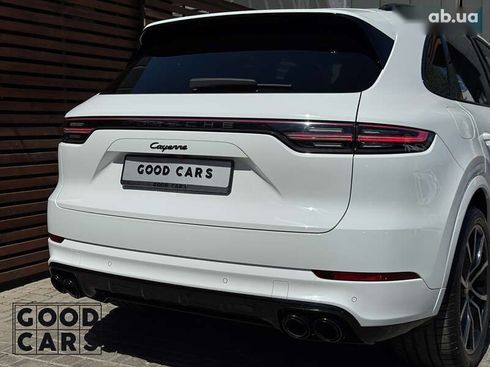 Porsche Cayenne 2018 - фото 16