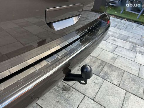 Volkswagen Multivan 2017 - фото 17