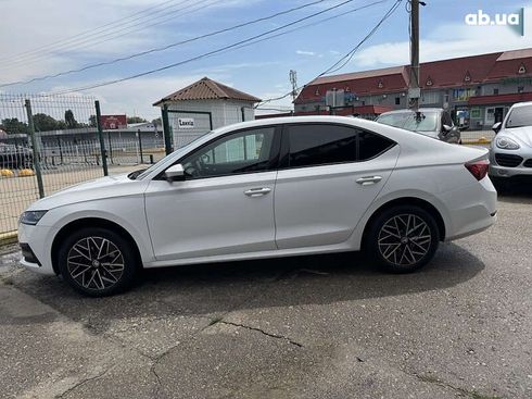 Skoda Octavia 2020 - фото 10