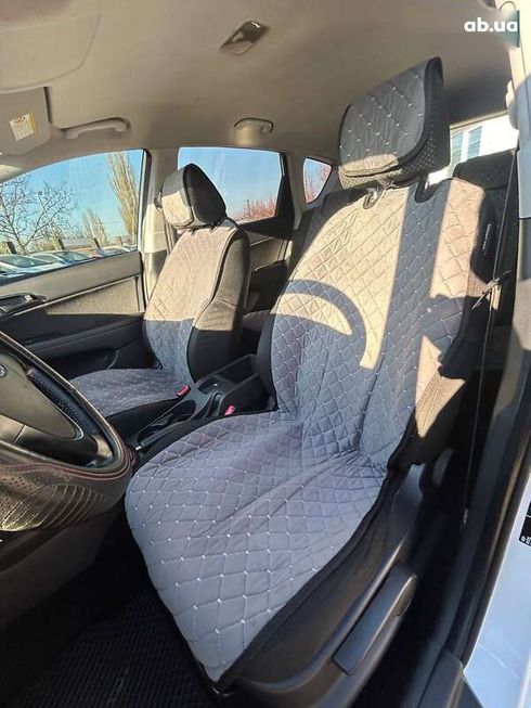 Hyundai i30 2011 - фото 15