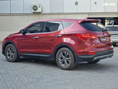 Hyundai Santa Fe 2012 красный - фото 5