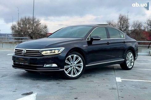 Volkswagen Passat 2018 - фото 3