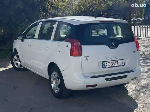 Peugeot 5008 2016 - фото 6