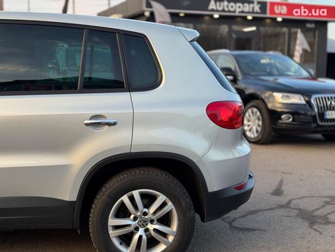 Volkswagen Tiguan 2013 серый - фото 10