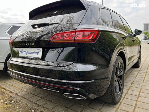 Volkswagen Touareg 2022 - фото 26