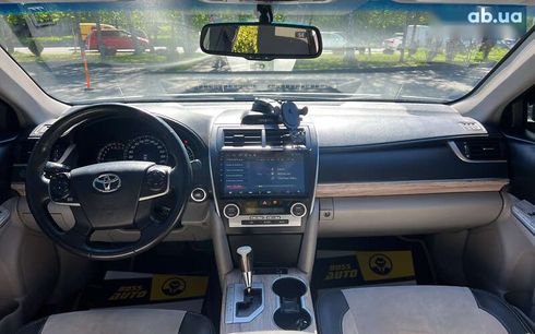 Toyota Camry 2013 - фото 14