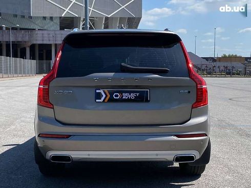 Volvo XC90 2021 - фото 3