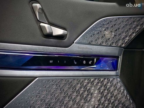 BMW i7 2022 - фото 26