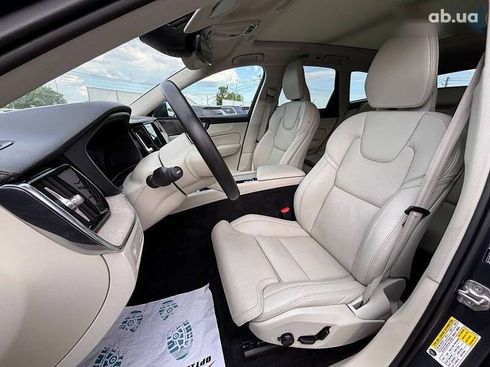 Volvo XC60 2021 - фото 16