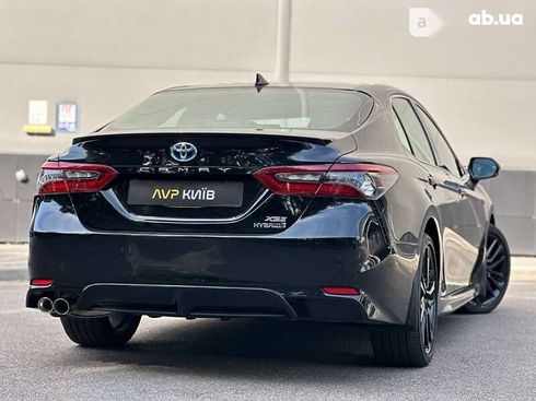 Toyota Camry 2023 - фото 14