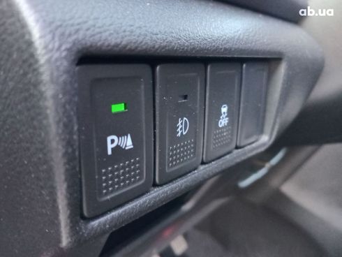 Suzuki SX4 2019 красный - фото 18