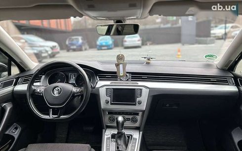 Volkswagen Passat 2015 - фото 12