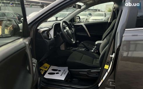 Toyota RAV4 2018 - фото 17
