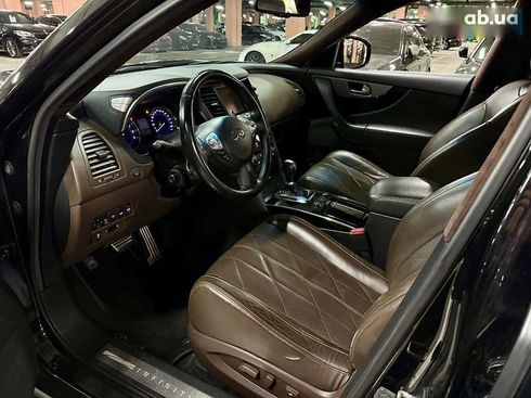 Infiniti QX70 2014 - фото 14