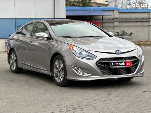 Hyundai Sonata 2013 серый - фото 3